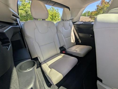 Denim Blue Metallic 2023 Volvo XC90 Recharge Plug-In Hybrid T8 Ultimate Bright Theme 7-Seater