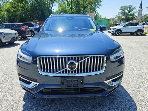 Denim Blue Metallic 2023 Volvo XC90 Recharge Plug-In Hybrid T8 Ultimate Bright Theme 7-Seater