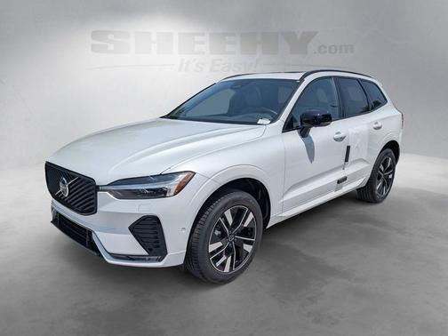 Crystal White 2026 Volvo XC60 B5 Plus