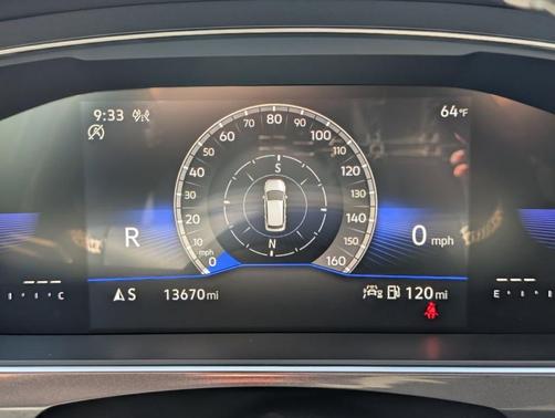 Platinum Gray Metallic 2024 Volkswagen Tiguan 2.0T SE