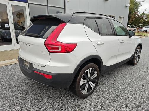 2023 Volvo XC40 Recharge Pure Electric Twin Plus