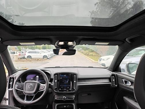 2023 Volvo XC40 Recharge Pure Electric Twin Plus