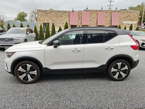 2023 Volvo XC40 Recharge Pure Electric Twin Plus