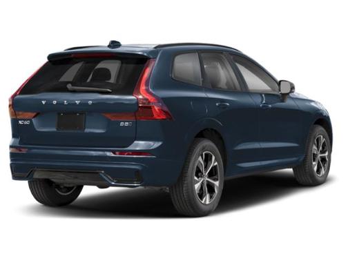 Forest Green 2026 Volvo XC60 B5 Plus