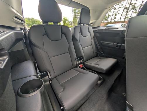 2025 Volvo XC90 Plug-In Hybrid T8 Plus 7-Seater