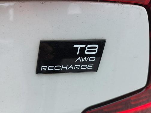 2024 Volvo S60 Recharge Plug-In Hybrid T8 Plus Black Edition