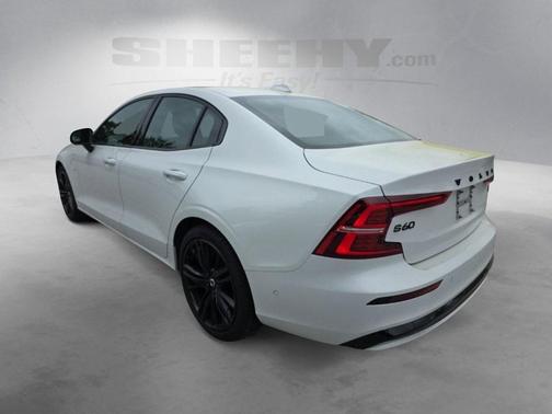 2024 Volvo S60 Recharge Plug-In Hybrid T8 Plus Black Edition