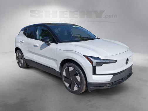 Crystal White 2026 Volvo EX30 Twin Motor Plus