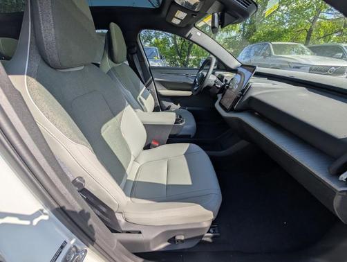 Crystal White 2026 Volvo EX30 Twin Motor Plus