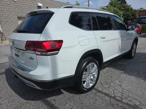 Pure White 2019 Volkswagen Atlas 3.6L SEL