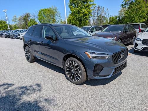 Denim Blue Metallic 2026 Volvo XC60 B5 Ultra