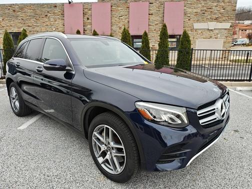 2018 Mercedes-Benz GLC 300 Base 4MATIC