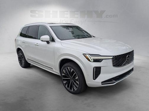Crystal White Pearl 2026 Volvo XC90 B6 Plus 7-Seater