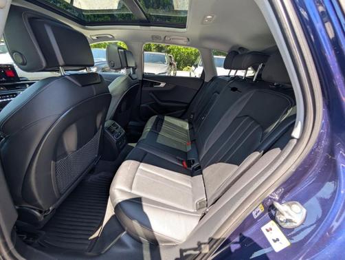 Navarra Blue Metallic 2021 Audi A4 allroad 45 quattro Premium