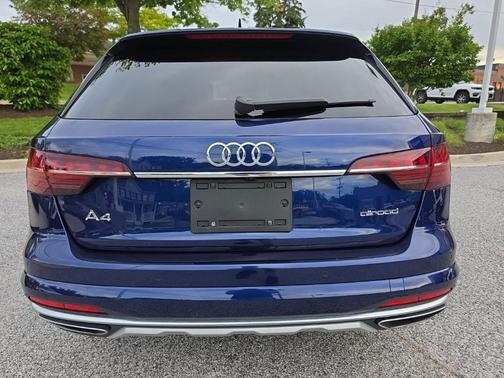 Navarra Blue Metallic 2021 Audi A4 allroad 45 quattro Premium