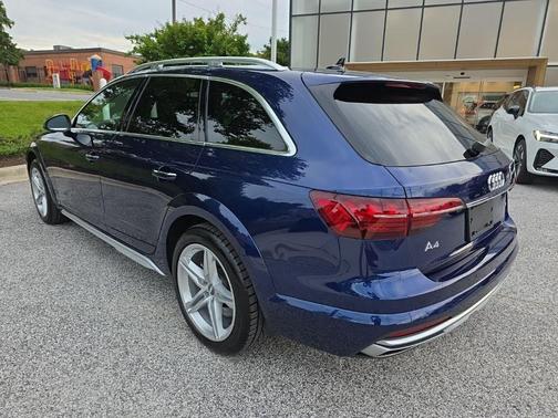 Navarra Blue Metallic 2021 Audi A4 allroad 45 quattro Premium