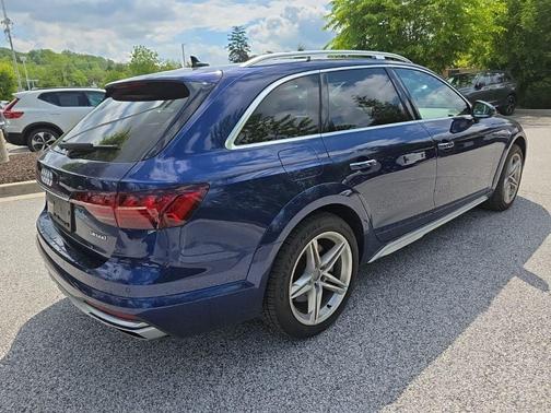 Navarra Blue Metallic 2021 Audi A4 allroad 45 quattro Premium