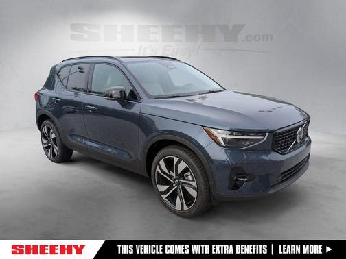 Denim Blue 2026 Volvo XC40 B5 Ultra