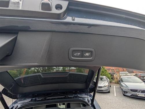 2026 Volvo XC40 B5 Ultra