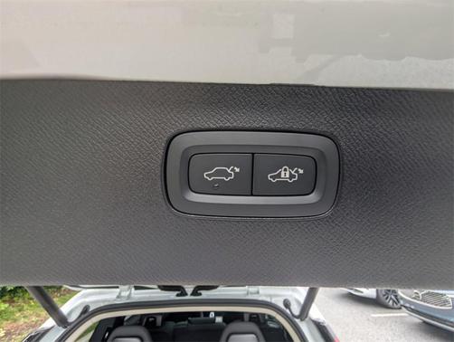 2025 Volvo XC90 Plug-In Hybrid T8 Plus 7-Seater