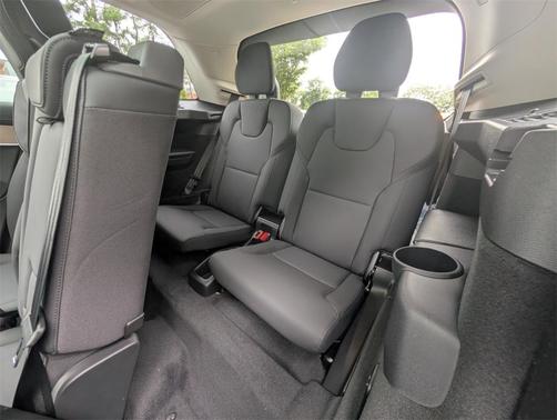 2025 Volvo XC90 Plug-In Hybrid T8 Plus 7-Seater
