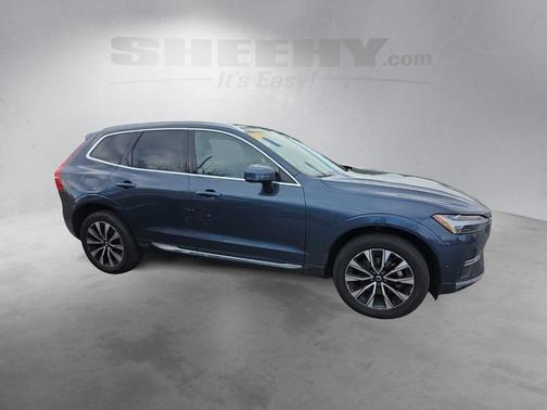 2023 Volvo XC60 B5 Plus Bright Theme