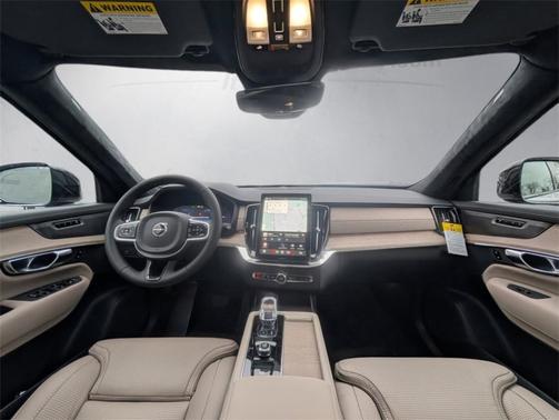 2026 Volvo XC90 B6 Ultra Dark Theme 7-Seater