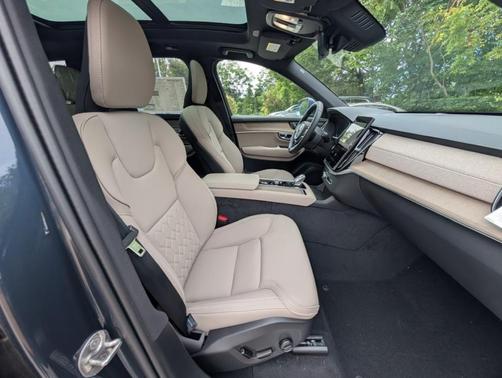 Denim Blue Metallic 2026 Volvo XC90 B6 Plus 7-Seater