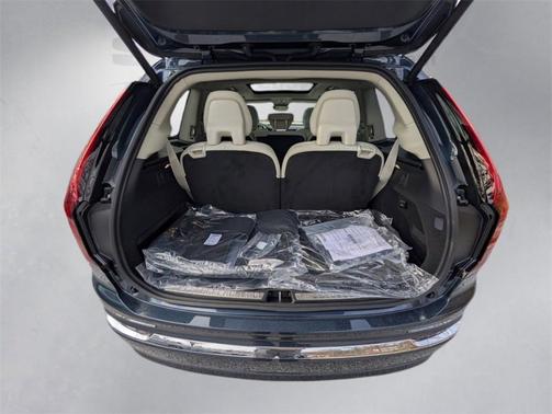 2026 Volvo XC90 B6 Ultra 7-Seater