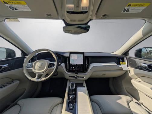 2026 Volvo XC60 B5 Ultra