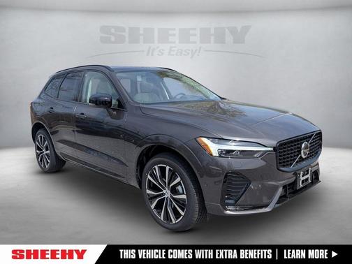 2025 Volvo XC60 B5 Ultra