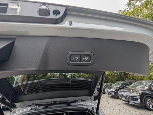 Gray Metallic 2026 Volvo XC40 B5 Ultra