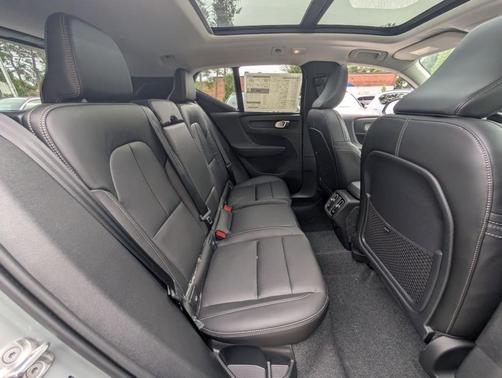 Gray Metallic 2026 Volvo XC40 B5 Ultra