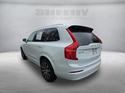 2023 Volvo XC90 B5 Core