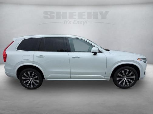 2023 Volvo XC90 B5 Core