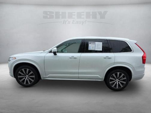 2023 Volvo XC90 B5 Core
