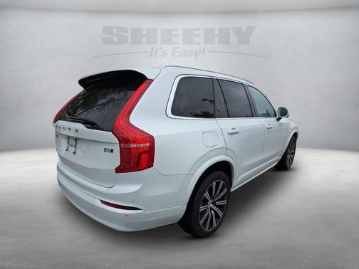 2023 Volvo XC90 B5 Core