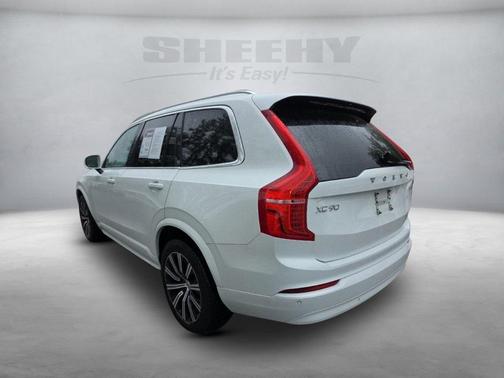2023 Volvo XC90 B5 Core
