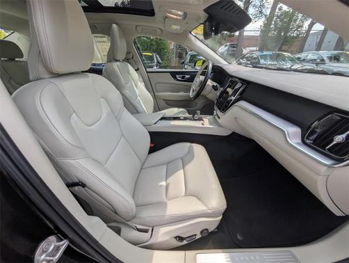 2025 Volvo S60 B5 Core