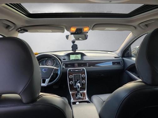 2016 Volvo XC70 T5 Premier