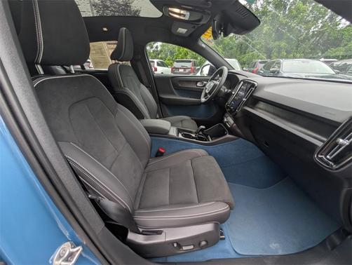 2022 Volvo C40 Recharge Pure Electric P8 Ultimate