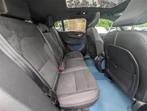 2022 Volvo C40 Recharge Pure Electric P8 Ultimate