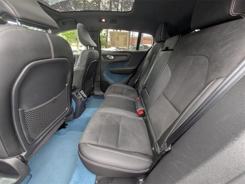 2022 Volvo C40 Recharge Pure Electric P8 Ultimate