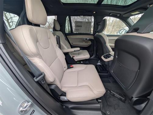 2026 Volvo XC90 B6 Ultra 6-Seater