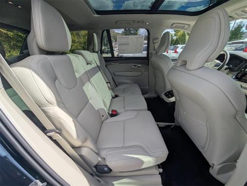 2026 Volvo XC90 B6 Ultra 7-Seater