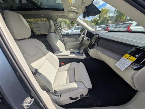 2026 Volvo XC90 B6 Ultra 7-Seater