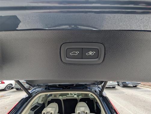 2026 Volvo XC90 B6 Ultra 7-Seater
