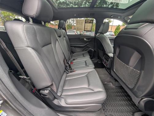 2021 Audi Q7 55 Premium Plus