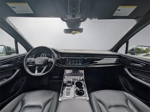 2021 Audi Q7 55 Premium Plus