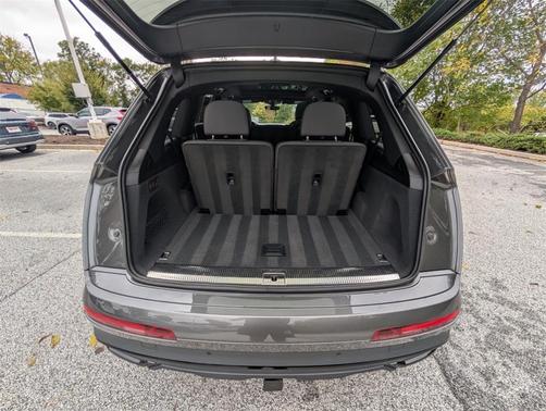 2021 Audi Q7 55 Premium Plus